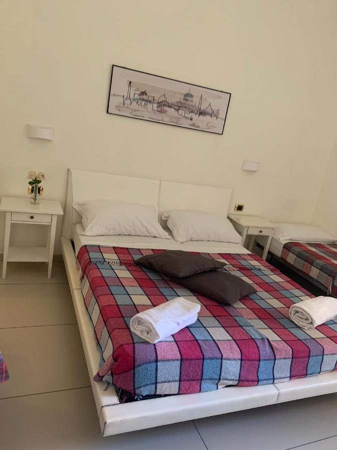 Hotel Poerio Neapol Exteriér fotografie