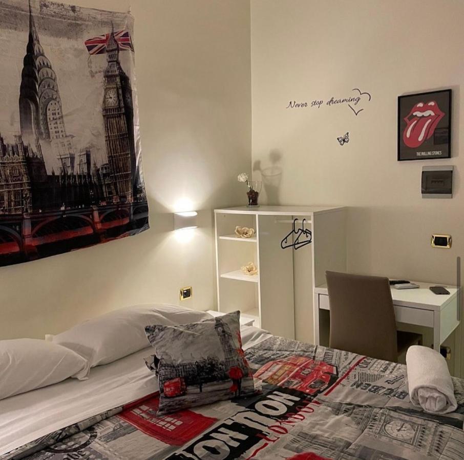 Hotel Poerio Neapol Exteriér fotografie